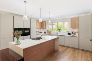 Photo 21- click for photo gallery